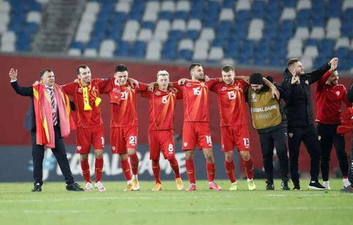 英超：西汉姆联4-0狼队 逃离降级区